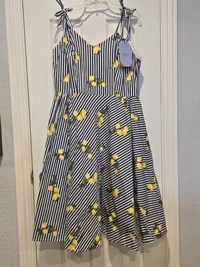 Banned Retro 50's Style Swing Dress Size L Navy Striped Lemon with Sweetheart